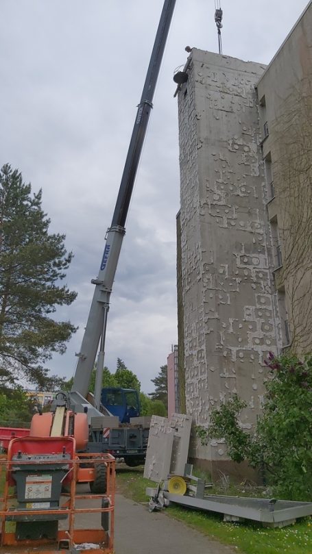 Rückbau eines aussenliegenden Aufzugs